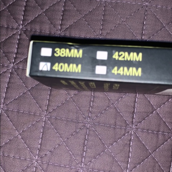 Apple Watch 40mm black watch band New with box - Picture 3 of 4